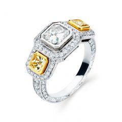 Garvani Three Stone Engagement Ring Style #33554